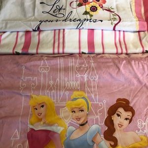 Disney Princess Twin Comforter (64inx86in)